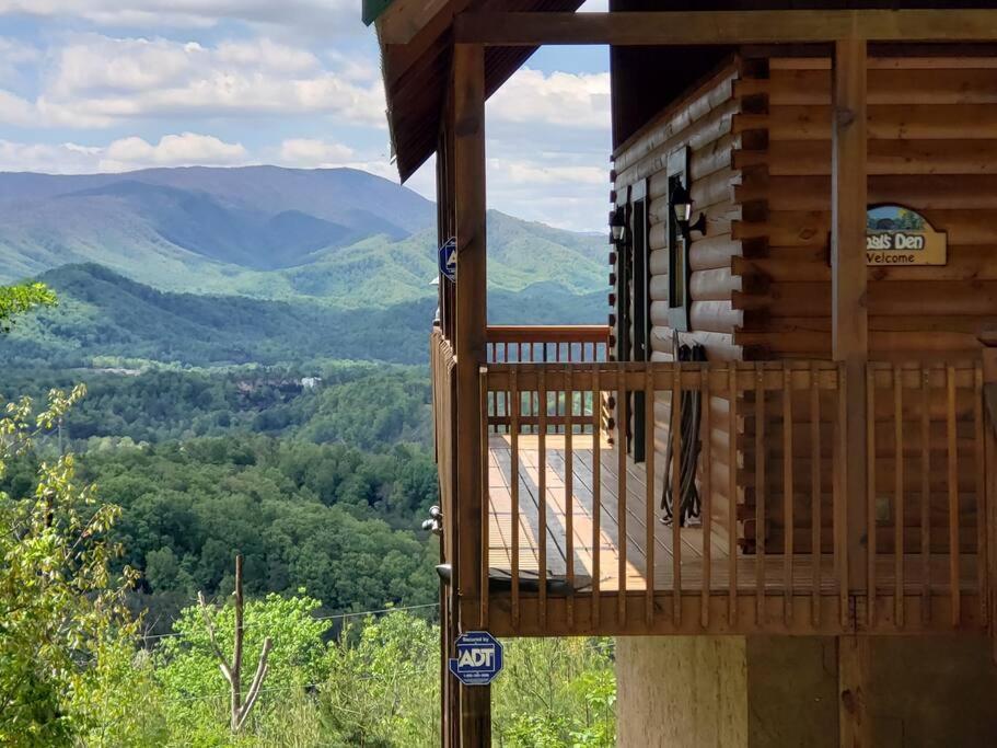 Вілла Yogi'S Den: Breathtaking Views! 3 Min To Dollywood, On 1 Acre! Сев'єрвілл Екстер'єр фото