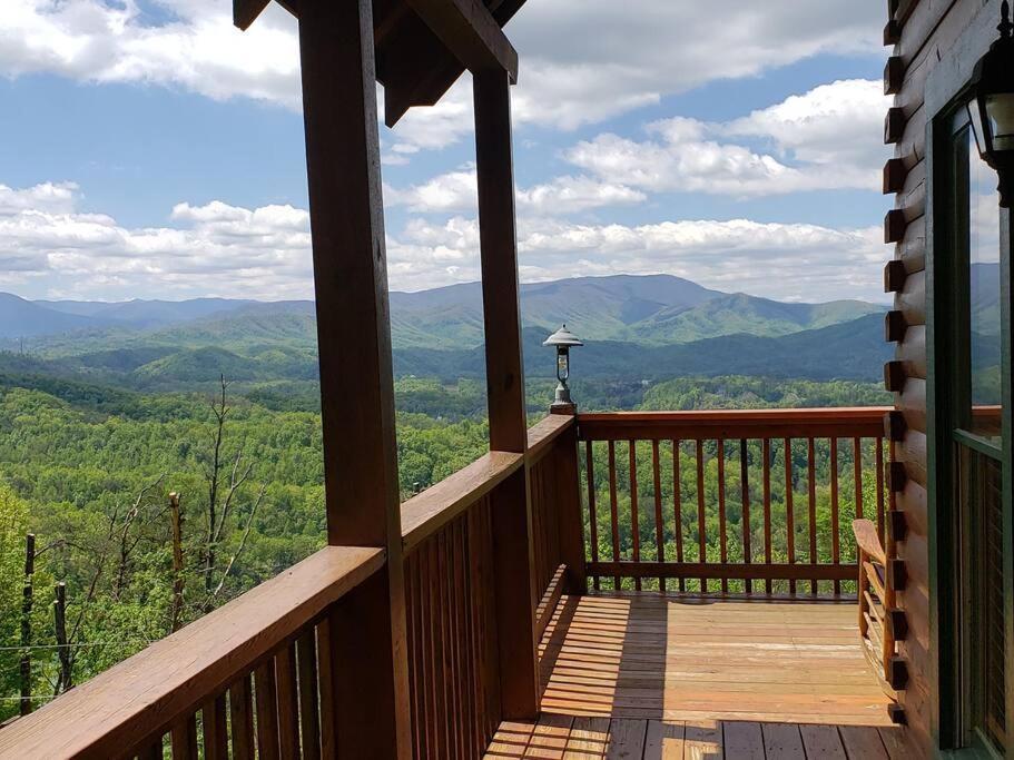 Вілла Yogi'S Den: Breathtaking Views! 3 Min To Dollywood, On 1 Acre! Сев'єрвілл Екстер'єр фото