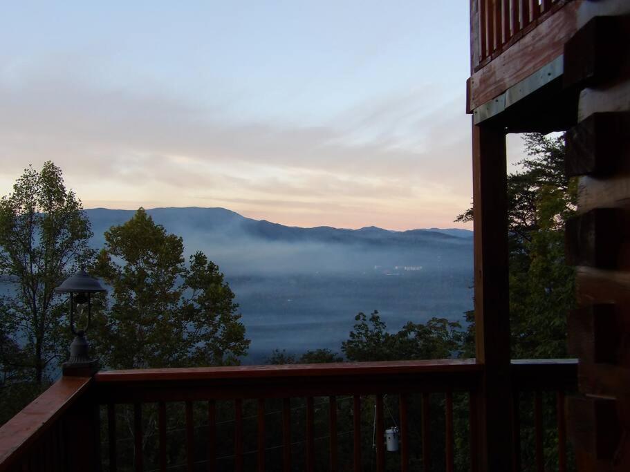 Вілла Yogi'S Den: Breathtaking Views! 3 Min To Dollywood, On 1 Acre! Сев'єрвілл Екстер'єр фото
