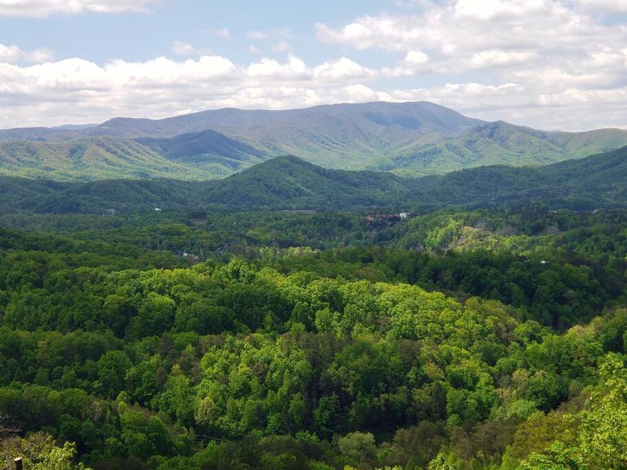 Вілла Yogi'S Den: Breathtaking Views! 3 Min To Dollywood, On 1 Acre! Сев'єрвілл Екстер'єр фото