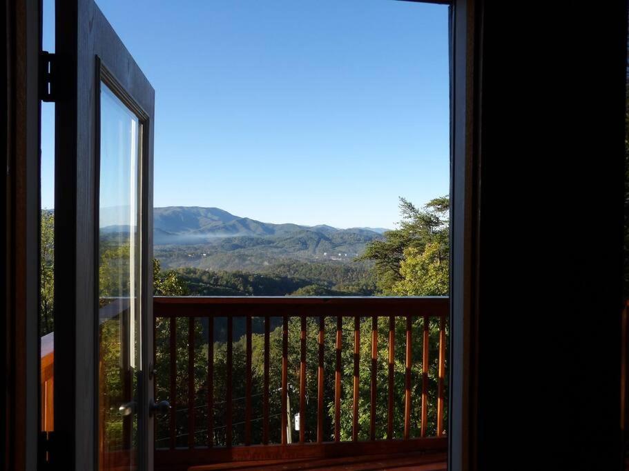 Вілла Yogi'S Den: Breathtaking Views! 3 Min To Dollywood, On 1 Acre! Сев'єрвілл Екстер'єр фото