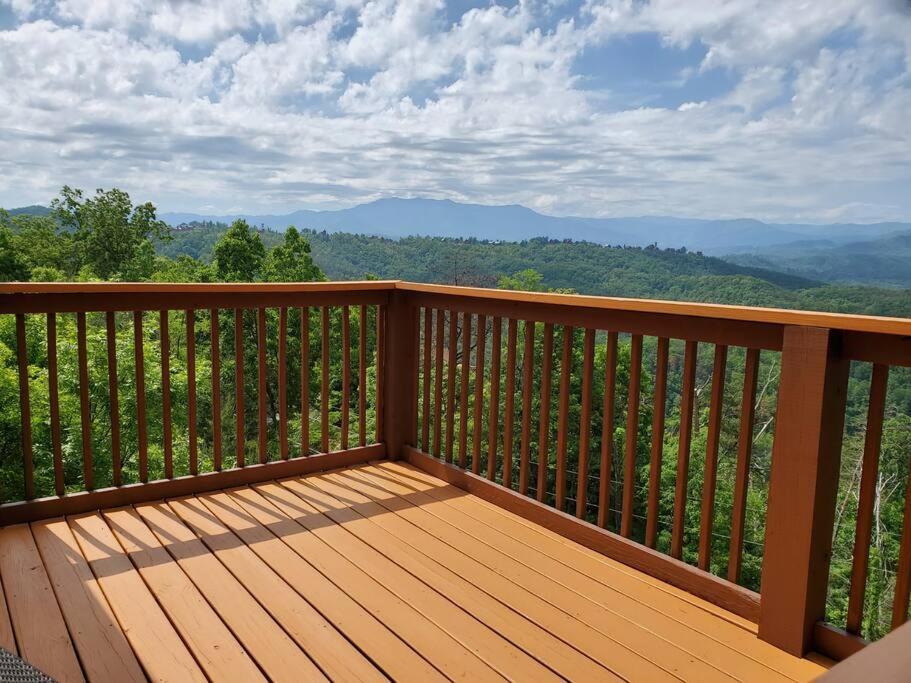 Вілла Yogi'S Den: Breathtaking Views! 3 Min To Dollywood, On 1 Acre! Сев'єрвілл Екстер'єр фото